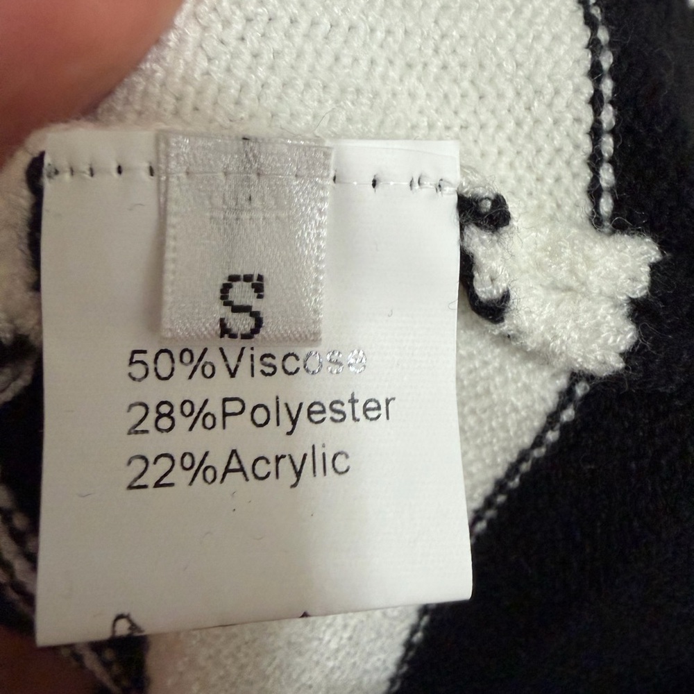 Black and White Striped Knit Dress/Coverup - Picture 5 of 6
